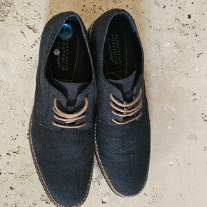 Perry Ellis Portfolio men's casual dress shoes.